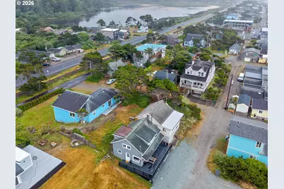 1420 N Pacific Ln, Rockaway Beach, OR 97136 - Photo 8