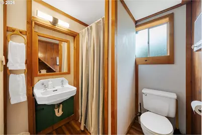 1420 N Pacific Ln, Rockaway Beach, OR 97136 - Photo 16