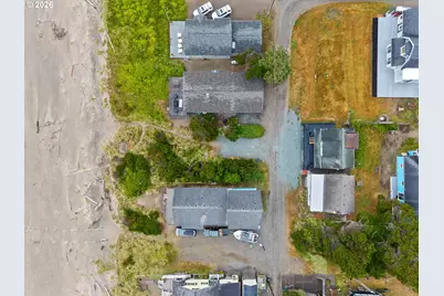 1420 N Pacific Ln, Rockaway Beach, OR 97136 - Photo 4
