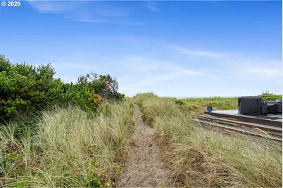 1420 N Pacific Ln, Rockaway Beach, OR 97136 - Photo 30