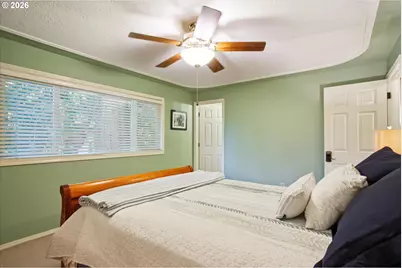 39340 Glover Ct, Sandy, OR 97055 - Photo 18