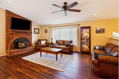 39340 Glover Ct, Sandy, OR 97055 - Photo 8