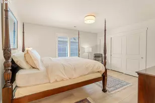 8914 SW Taylors Ferry Rd, Portland, OR 97223 - Photo 36
