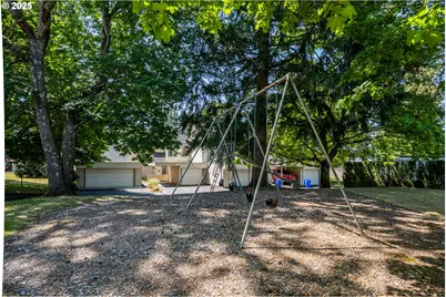 361 NE Village Squire Ave, Gresham, OR 97030 - Photo 30
