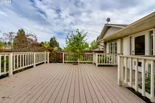 410 Dartmoor Dr, Eugene, OR 97401 - Photo 20