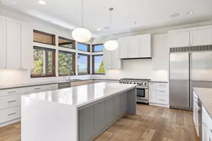 8718 NW Terraceview Ct, Portland, OR 97229 - Photo 10