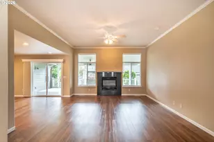 1044 NW Kring St, Roseburg, OR 97471 - Photo 4