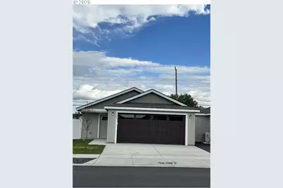 1082 NE 10th Pl, Hermiston, OR 97838 - Photo 1