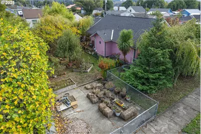 655 6th St, Myrtle Point, OR 97458 - Photo 24