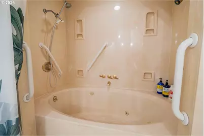 36690 Parsons Creek Rd, Springfield, OR 97478 - Photo 18