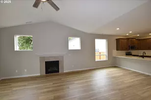 871 Oakleaf Wy, Silverton, OR 97381 - Photo 14