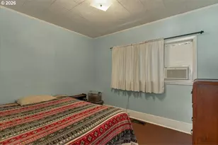 880 NE Thompson Ave, Salem, OR 97301 - Photo 22