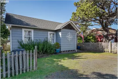 3524 Pacific Ave, Cannon Beach, OR 97110 - Photo 2