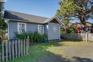 3524 Pacific Ave, Cannon Beach, OR 97110 - Photo 2