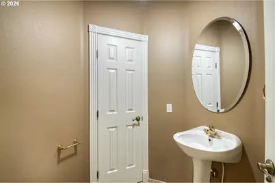 9583 NW Randall Ln, Portland, OR 97229 - Photo 16