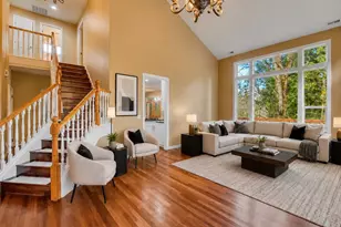 9583 NW Randall Ln, Portland, OR 97229 - Photo 2