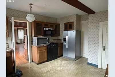 401 S College St, Newberg, OR 97132 - Photo 10