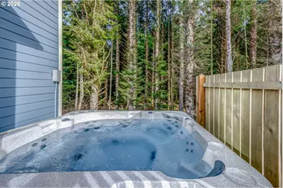 2442 SW Dune Ave, Lincoln City, OR 97367 - Photo 4