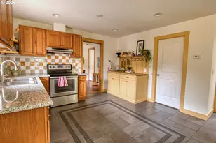 4351 NE 88th Ave, Portland, OR 97220 - Photo 8