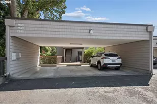 7557 N Edgewater Ave, Portland, OR 97203 - Photo 2