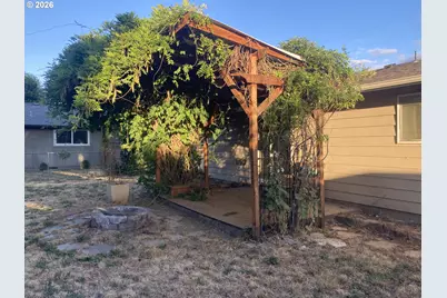 3960 Virginia Ave, Springfield, OR 97478 - Photo 4