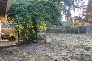 3960 Virginia Ave, Springfield, OR 97478 - Photo 6