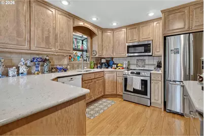 1006 Sandy Bend Rd, Castle Rock, WA 98611 - Photo 10