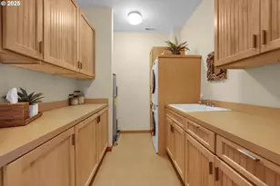 123 S Hemlock St, Cannon Beach, OR 97110 - Photo 34