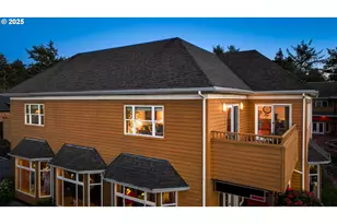 123 S Hemlock St, Cannon Beach, OR 97110 - Photo 2