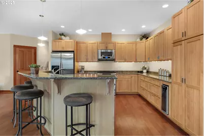 123 S Hemlock St #201, Cannon Beach, OR 97110 - Photo 20