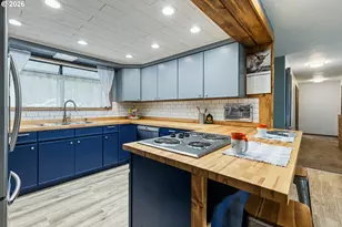 2106 SW Nye Ave, Pendleton, OR 97801 - Photo 8