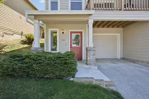 1384 SW 22nd Terrace, Gresham, OR 97080 - Photo 2
