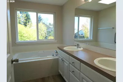 20040 Torrey Pines Dr, Oregon City, OR 97045 - Photo 8