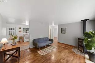 1729 Cottonwood Ave, Coos Bay, OR 97420 - Photo 6