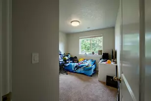 2917 Fruit Valley Rd, Vancouver, WA 98660 - Photo 16
