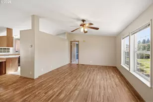 655 NE Burnett Rd, McMinnville, OR 97128 - Photo 10