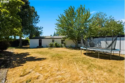 655 NE Burnett Rd #4, McMinnville, OR 97128 - Photo 46
