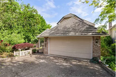 367 Spyglass Dr, Eugene, OR 97401 - Photo 2