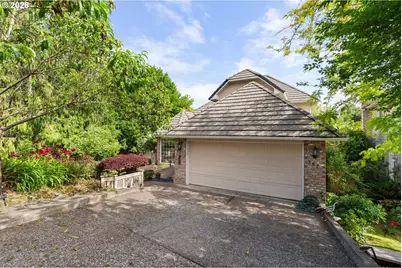 367 Spyglass Dr, Eugene, OR 97401 - Photo 2