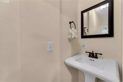 700 SE 61st Ave, Portland, OR 97215 - Photo 20