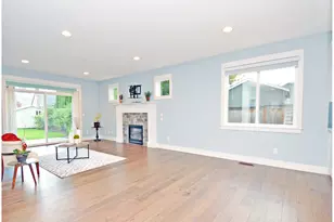 880 Caitlyn Pl, Canby, OR 97013 - Photo 2