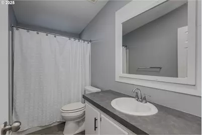 2000 Robins Ln SE #9, Salem, OR 97306 - Photo 20