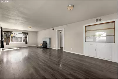 408 S Parkway Ave, Battle Ground, WA 98604 - Photo 6