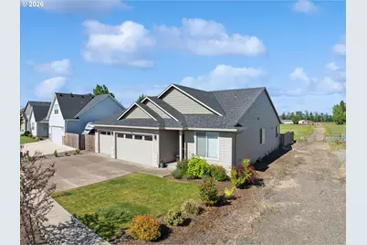4722 Royal Dr, Albany, OR 97321 - Photo 2