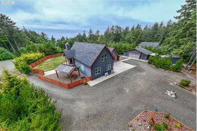 810 SW Wakeetum St, Waldport, OR 97394 - Photo 8