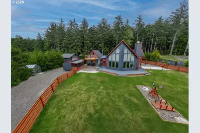 810 SW Wakeetum St, Waldport, OR 97394 - Photo 4