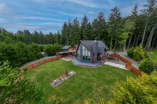 810 SW Wakeetum St, Waldport, OR 97394 - Photo 2