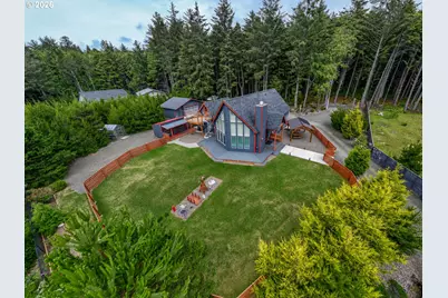 810 SW Wakeetum St, Waldport, OR 97394 - Photo 2