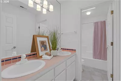 2250 River Heights Cir, West Linn, OR 97068 - Photo 32