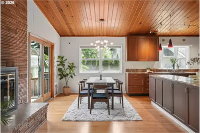 1717 SW Canby St, Portland, OR 97219 - Photo 8